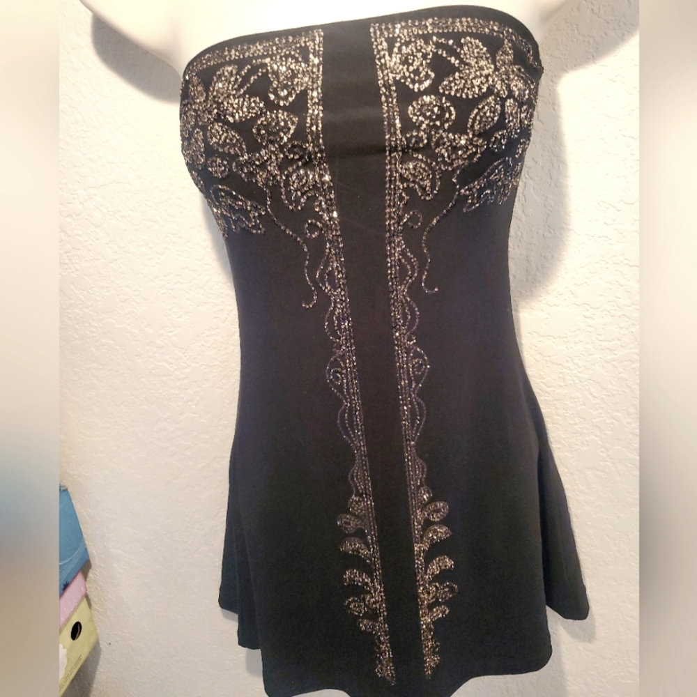 Black strapless blouse